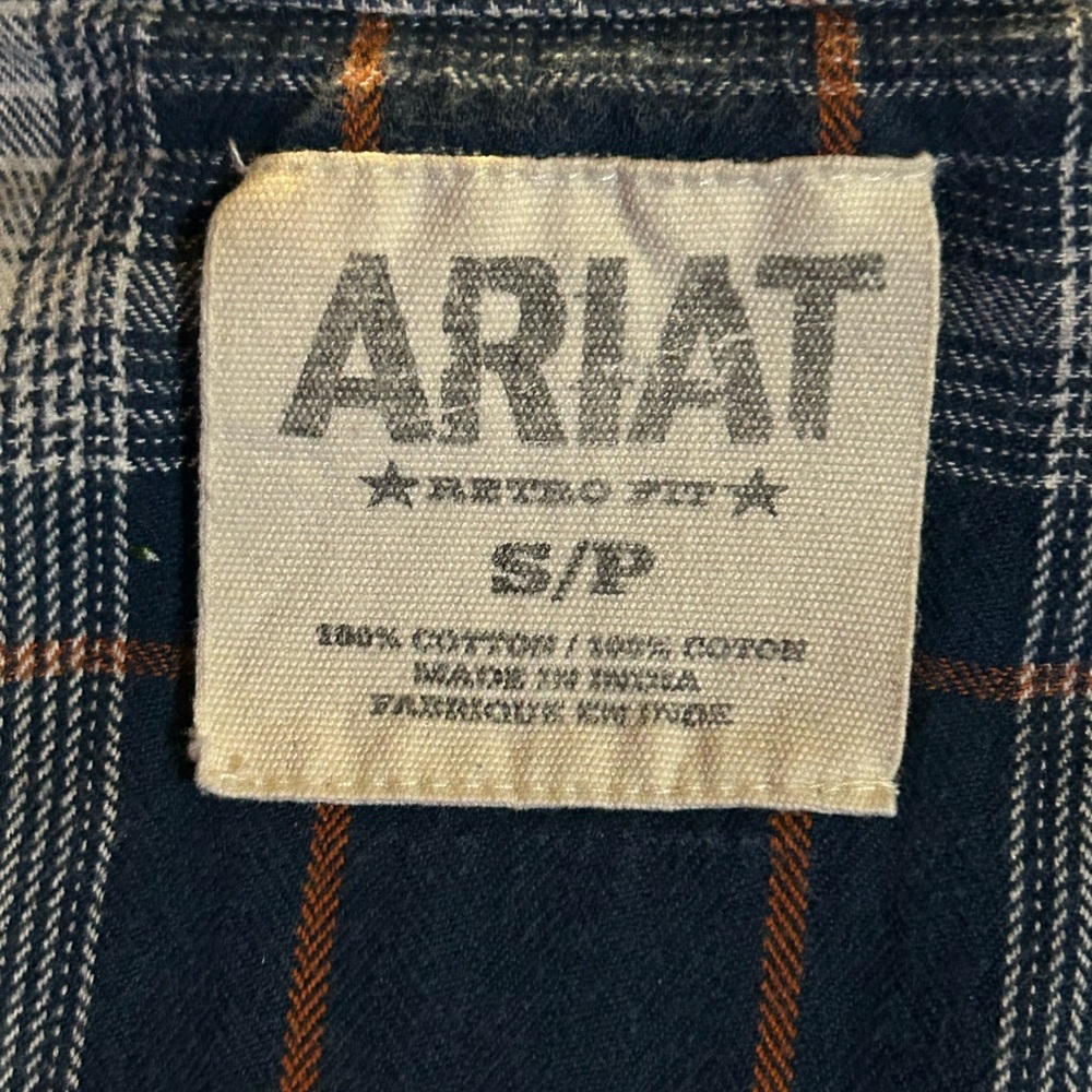 Ariat plaid pearl snap button down shirt - Size S men’s